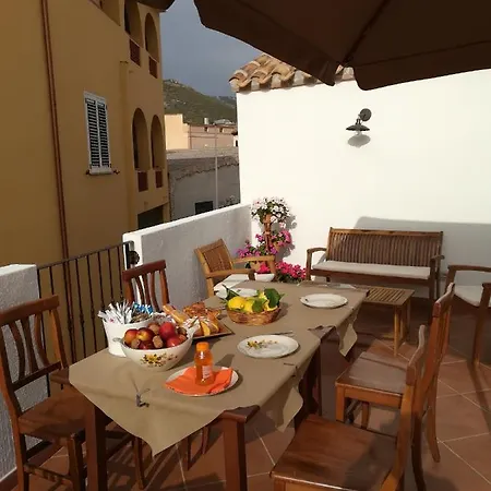 Centu Concas B&B 무라베라