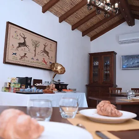 Centu Concas Bed & Breakfast *