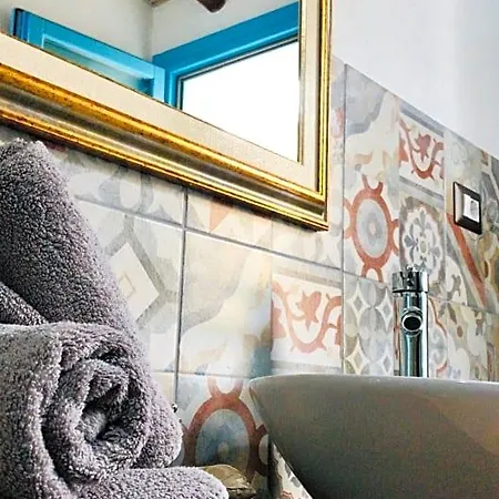 Centu Concas Bed & Breakfast 3*